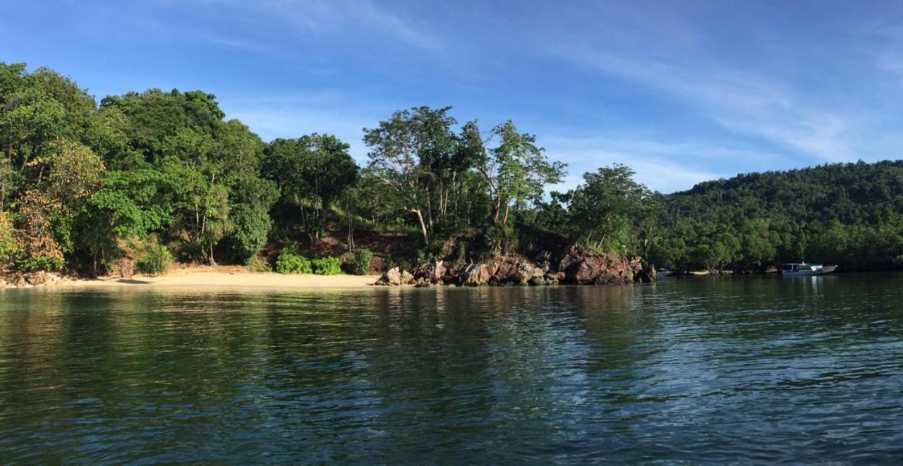 Nomad Divers Bangka Likupang Luaran gambar